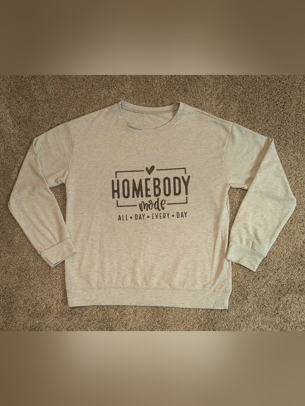 Women's Medium Light Gray Homebody Mode Long Sleeve Shirt.